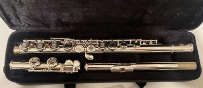 Llave de Pascua 16 Agujeros Flauta Niquelada y Estuche - Ligeramente Usada - Excelente Estado. Foto 1 de 4