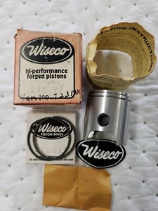 VINTAGE WISECO PISTON 235P8 YAMAHA DT100 MX100 LT-2 100 LT-2 100M 235M05400 - Imagen 1 de 5