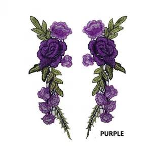 Apliques bordados florales morados - Elegante par de coser para ropa y manualidades - Imagen 1 de 1