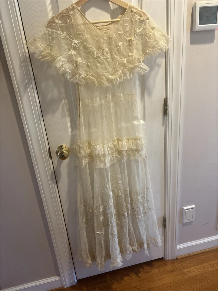 Vintage 1920's Edwardian Dress With Embroidered Details. Beautiful! - Image 1 of 4