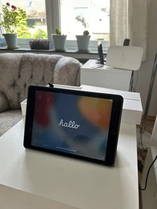 Apple iPad Air 2 | 32 GB Speicher | 2 GB RAM | iOS Tablet | Model A1566 9,7″ - Bild 1 von 13