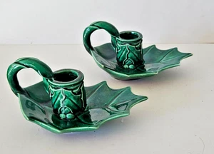 Juego de 2 Candelabros Vintage Navidad Hoja de Acebo Bayas Esmaltados Firmados - Imagen 1 de 7