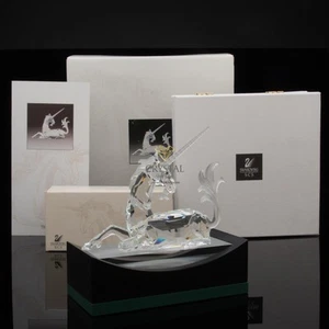 SWAROVSKI SCS edición anual 1996 unicornio unicornio 191727 + soporte - Imagen 1 de 12