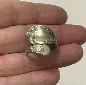 Vintage Wm A Rogers/Oneida Silverplate Vanessa/Francesca Spoon Wrap Ring Sz 7.5 - Picture 1 of 12