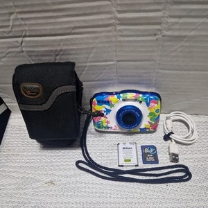 Nikon Coolpix W100 wasserdichte Digitalkamera 13.2MP - Marine Design sofort einsatzbereit - Bild 1 von 6