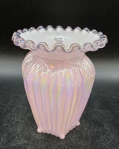Jarrón vintage de vidrio artístico Fenton 95 aniversario prensado rosa 5" - Imagen 1 de 11