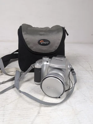 Fujifilm FinePix S3100 Digital Camera 4.0MP 6x Zoom Silver Y2K With Case - Teste - Image 1 of 4
