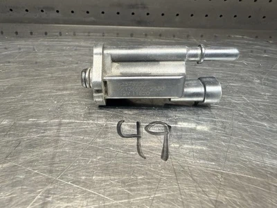 Electroválvula de purga de bote de vapor Cadillac XLR 2004 OEM 12573220 Foto 1 de 4