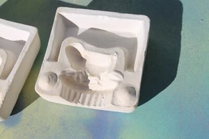 Classic Bisque Pottery 2-piece Butter Mold, CHICKEN FREE SHIP! - Picture 1 of 7