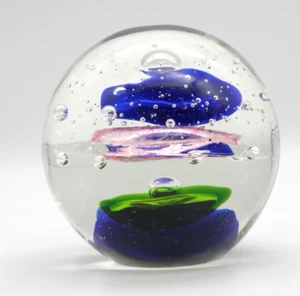 Vtg Large Art Glass Paperweight 4" Sphere Controlled Bubbles Cobalt Pink Green - Picture 1 of 13