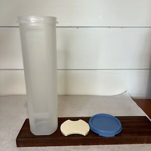 Tupperware Spaghetti Container Keeper 3 Piece Set Blue Lid #1661-7