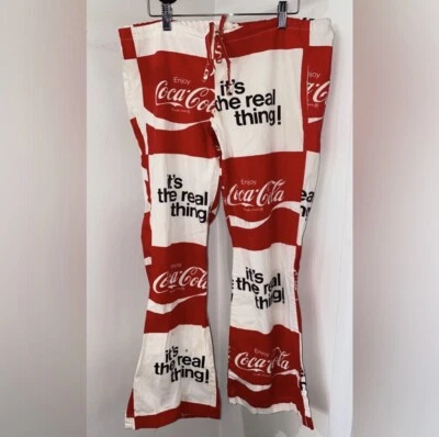 Calça hippie praia vintage anos 70 Coca Cola Bell Bottom It's the Real Thing unissex - Imagem 1 de 4