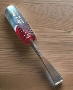 Cincel de madera Buck Bros vintage borde plano mango transparente/rojo. - Imagen 1 de 5