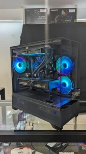 Gaming PC Ryzen 7 7800X3D RTX 5070 32GB DDR5 2TB NVME SSD - Picture 1 of 10