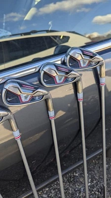 Hierros faciales Nike VRS High COR 4-PW varillas mejoradas y empuñaduras nuevas Foto 1 de 4