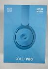 Beats Solo Pro kabellose Kopfhörer mit Geräuschunterdrückung - hellblau