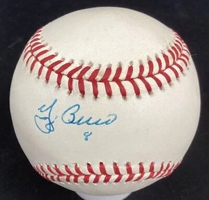 Yogi Berra signierter Baseball BB NY Yankees Autogramm HOF #8 Inschrift PSA/DNA - Bild 1 von 7