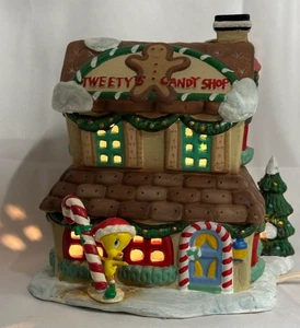 Looney Tunes 1996 Tweety's Candy Shop Lighted Porcelain House Christmas - Picture 1 of 14