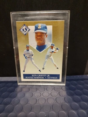 Ultra Fleer Ultra Team #4 1991 Ken Griffey Jr. Foto 1 de 2