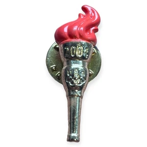 2004 USA Olympic Red Flame Torch Pin Revers Brosche Badge 36 USC Pinback - Bild 1 von 2