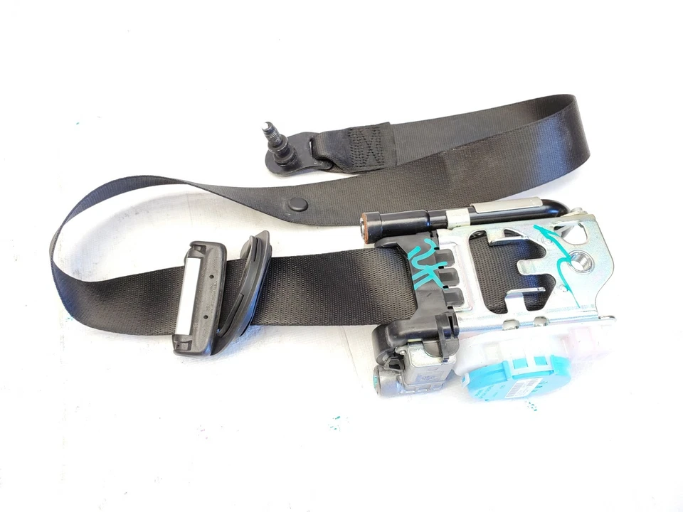 2015-2019 Mercedes-Benz X156 GLA250 Front Right Passenger - Black - Image 1 of 4