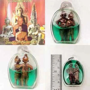 Phra Ajarn O Takrud Saneh Jai Khat Amuleto Thai Incantesimo Amore Charm Potente - Foto 1 di 2
