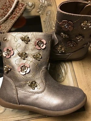 New Naturino Express Girls Sz 9 Boots with gems - Image 1 of 4