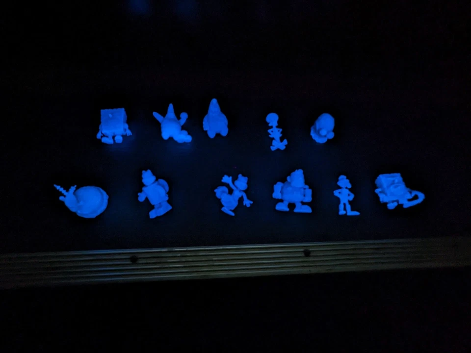 *Glow* Spongebob Squarepants Tiny Mights Culturefly- Mix & Match 1 of 11 color - Image 1 of 4