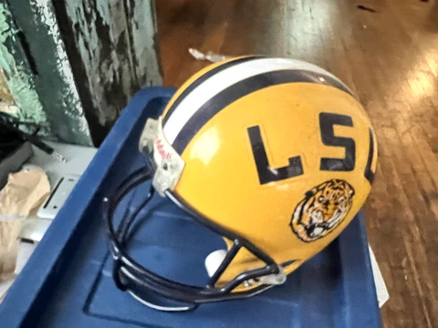 LSU TIGERS Football Helmet SIGNED BY Les Miles Head Coach winner of the national Cover