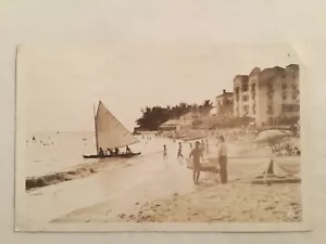 Postal antigua - RPPC, HOTELES, VELERO, WAIKIKI, HONOLULU, HI 1941 - Imagen 1 de 2