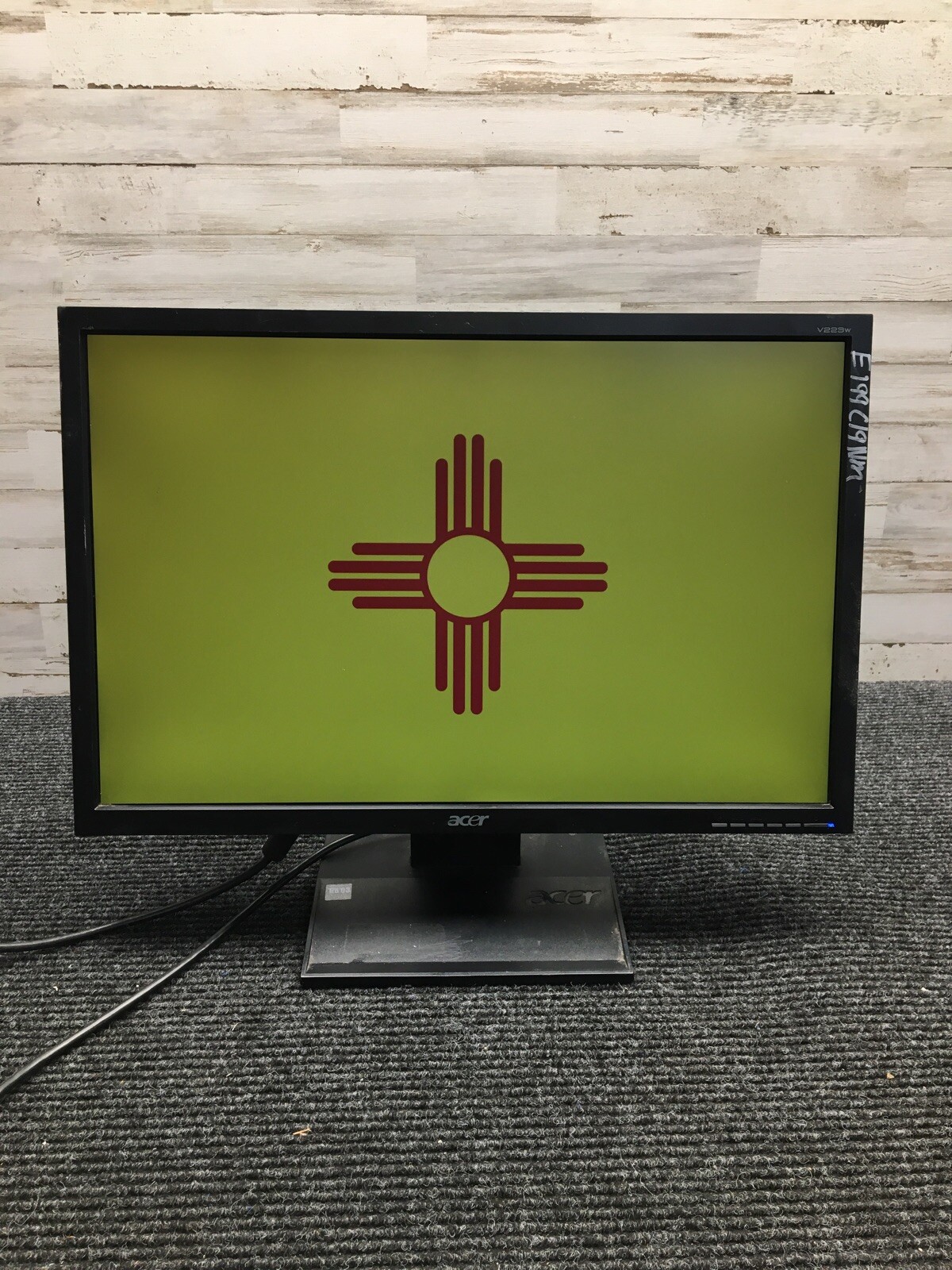 Used Acer V223W 22'' LCD Monitor w 