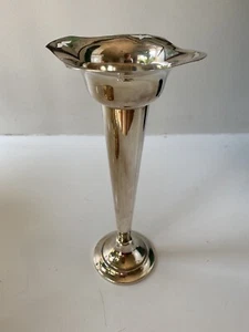 Vintage EPNS fluted silver vase. - Picture 1 of 4