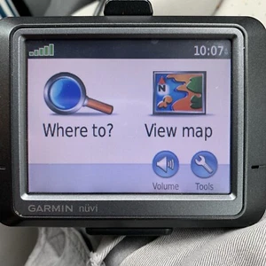 Garmin Nuvi 255 GPS Navigation System Bundle Car Plug-in and Mount Tested - Picture 1 of 8