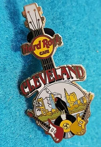 CLEVELAND CITY T-SHIRT GUITAR SERIES SKYLINE BLACK OWL V13 Hard Rock Cafe PIN - Picture 1 of 1
