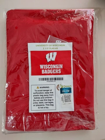 University of Wisconsin 3' x 5' Flag #5 by Desert Cactus - NEW Cover