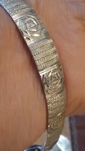 Beautiful Sterling Silver diamond - cut omega bracelet makes a wonderful gift. - Picture 1 of 15