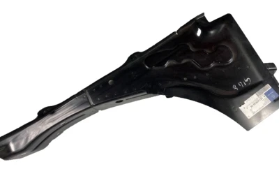 Riel de guardabarros interior delantero derecho Mercedes-Benz - 221-620-02-33 - para MBZ CL600 y más Foto 1 de 4