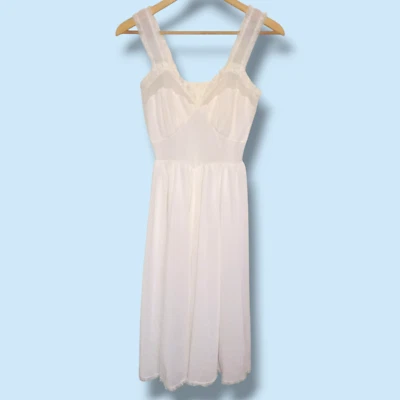 Vtg Shadowline Peignoir Chemise Nightgown-Size 32/Small-Seashell Bodice-Bridal - Image 1 of 4