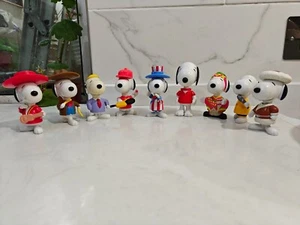 Set Of 9 Vintage McDonald's World Of Snoopy Toys Collections Figurines present - Picture 1 of 7