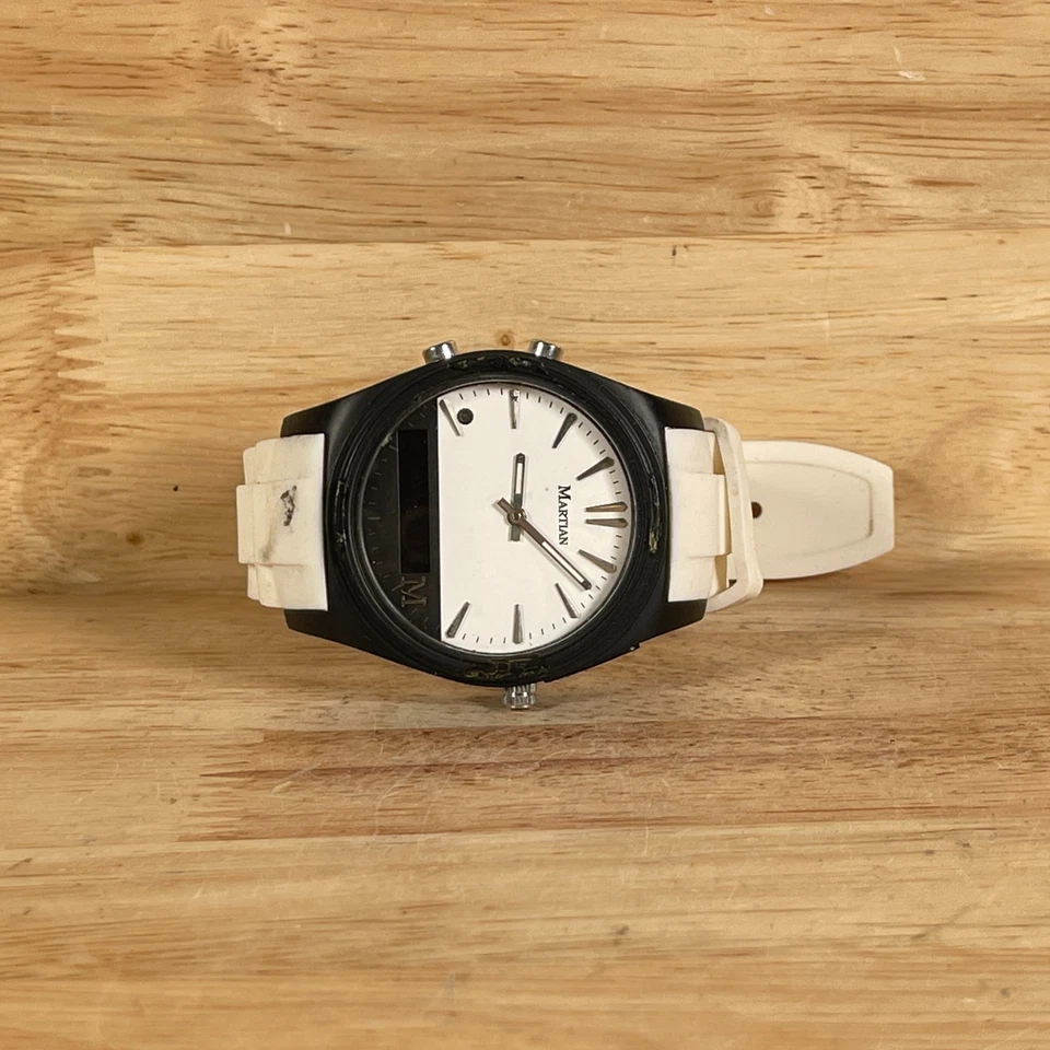 Smartwatch Martian Watches Notifier MN200WBW branco e preto IOS, Android para peça - Imagem 1 de 3