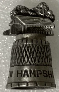 New Hampshire Zinn Fingerhut bedeckt Brücke Szene Bäume Vintage Souvenir 1,5" - Bild 1 von 11