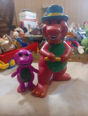 Vtg 1993 BARNEY Figure PVC Purple Dinosaur 5.5”Toy vinyl Head Turns W/3" BARNEY! - Image 1 of 4