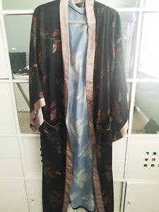Primark Japanese kimono sleeves long robe/gown in silky fabric - size large