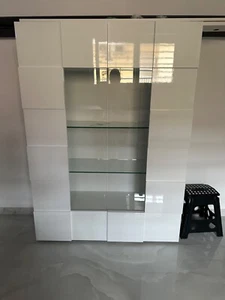 vetrina soggiorno,colore bianco lucido Misure:largh 121,prof 43, altezza 166 - Foto 1 di 3