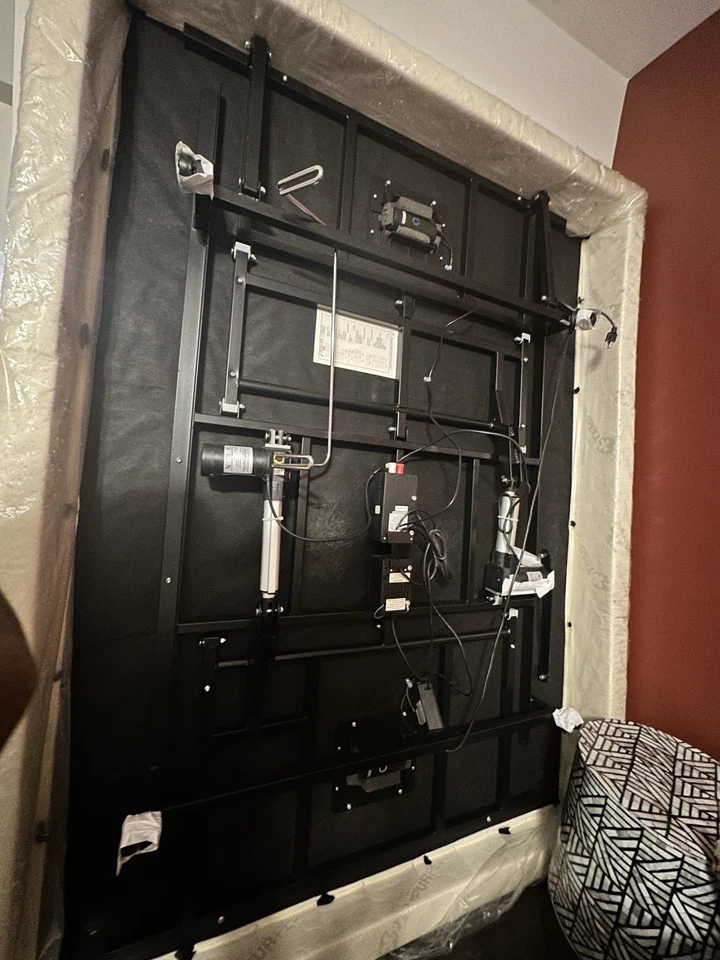 Marco de cama Reverie ajustable Temperpedic con masaje Queen Foto 1 de 4