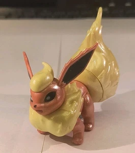 Pokemon Flareon WCT 2019 Battle Figure 2.5" Shiny, Metallic, Pearl - Picture 1 of 8