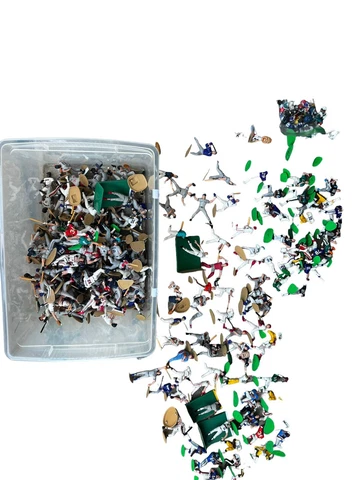 Lot of 250+ Starting Lineup Sports Figures Football Baseball 97,98,99 NFL MLB Cover