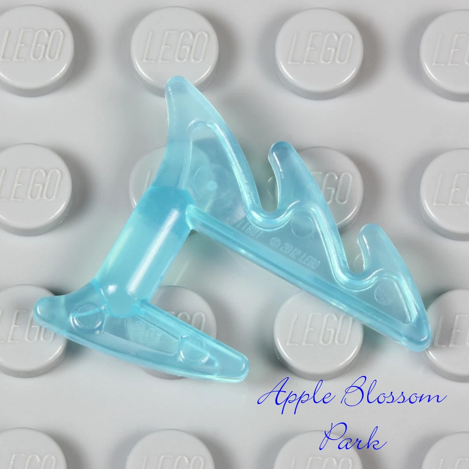 NEW Lego Minifig SAW TOOTH BLADE WEAPON - Alien Agents Trans Ice Blue Knife Tool - Image 1 of 1