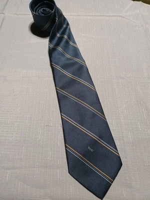 Botany 500 90% Polyester 10% Silk tie - Image 1 of 4