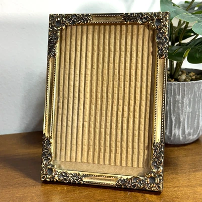 Vintage Ornate Picture Frame Brass Gold Black Metal 5x7 inch Photo - Image 1 of 4